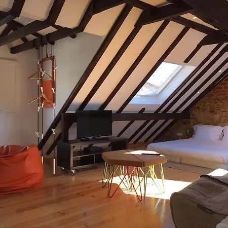Apartman Mouraria Attic *