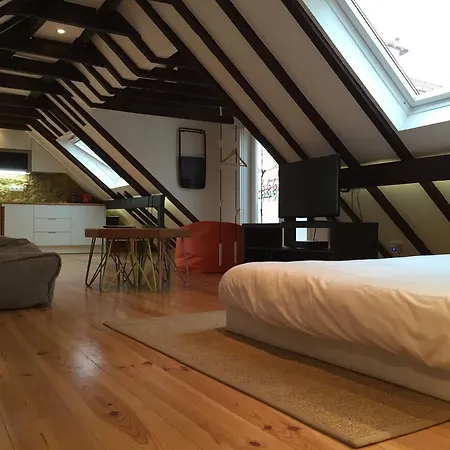 Apartman Mouraria Attic *
