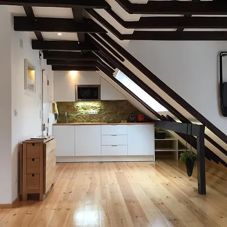 Mouraria Attic Apartment Lisbon